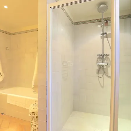 Ranas Casasola & Golf Вилла